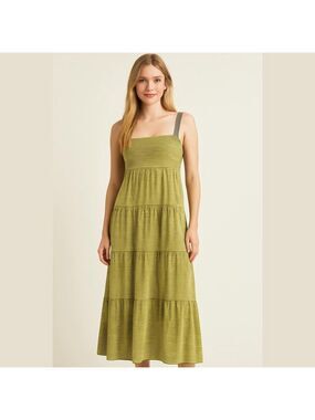 Old Navy Maxi Dress.
Size Small
NEW
Olive Green/ Yellow Striped